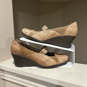 Merrell Shoes Womens 10 Orchid Tan Mary Jane Beige Wedge Casual Comfort J46206